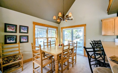 Cabin in the Pines 4 4