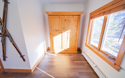 Expedition Station 8561 19