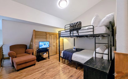 Seasons Townhome 1859 23