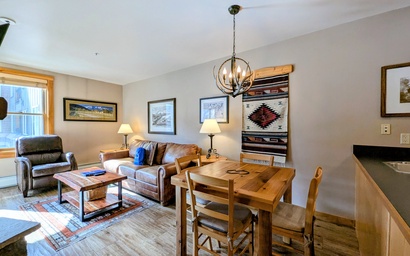 Buffalo Lodge 8320 3