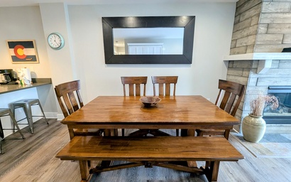 Red Hawk Lodge 2295 9