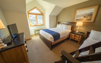 Gateway Lodge 5099 25