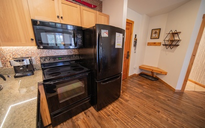 Dakota Lodge 8455 10