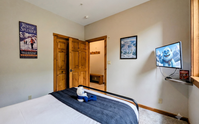 Seasons Townhome 1859 18