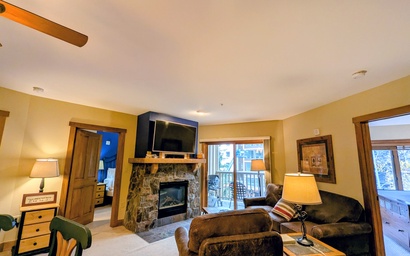 Red Hawk Lodge 2242 6