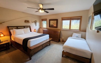 Goldenrod Home 88 64