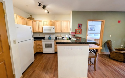 Gateway Lodge 5030 5