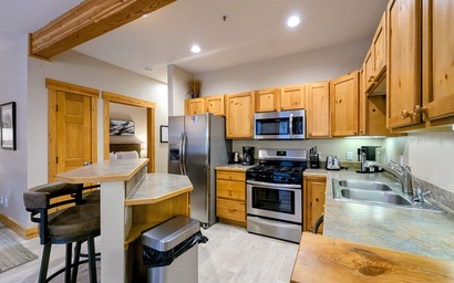 Trappers Crossing 8769 12