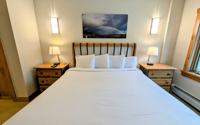 Expedition Station 8607 LIST 20