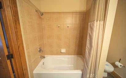 Red Hawk Lodge 2270 17