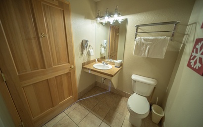 Gateway Lodge 5054 11