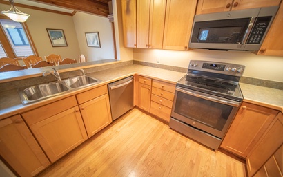 Tennis Townhomes 1331 8