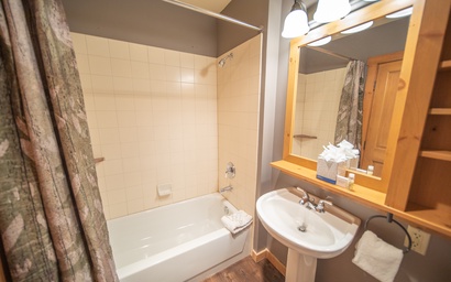 Expedition Station 8593 10