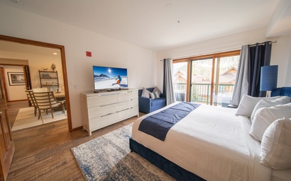 Gateway Lodge 5074 18