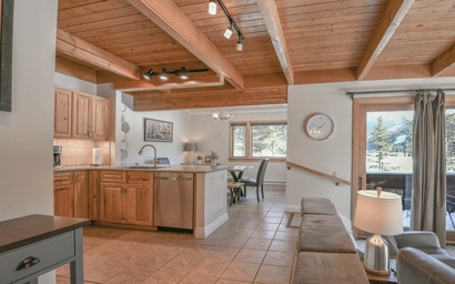 Tennis Townhomes 1319 7