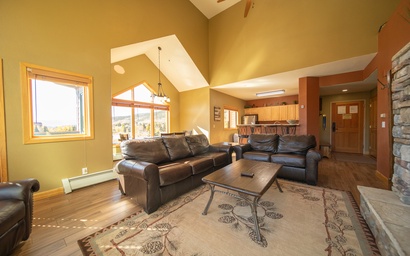 Gateway Lodge 5099 6