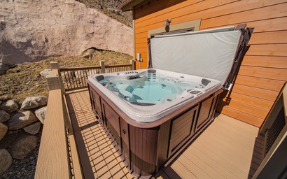 Alders 24 Outpost Dr 8