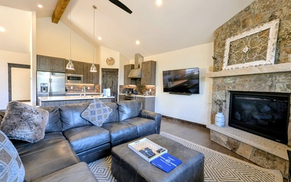 River Run Townhomes 100 19