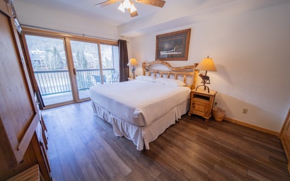 Gateway Lodge 5096 16