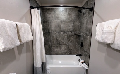 Alders 24 Outpost Dr 23