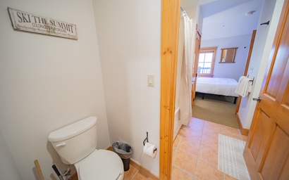 Expedition Station 8610 15