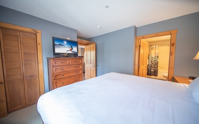 Expedition Station 8593 16