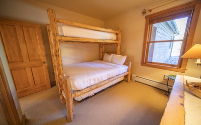 Red Hawk Townhomes 2345 19