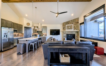 River Run Townhomes 100 3