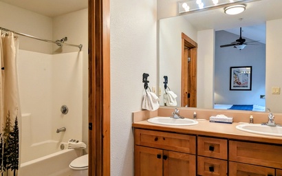 Seasons Townhome 1859 30