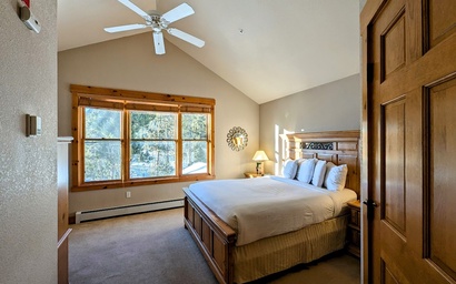 Trappers Crossing 8753 5