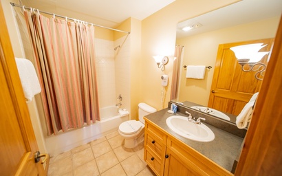 Dakota Lodge 8518 20