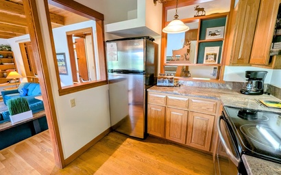 Tennis Townhomes 1326 9