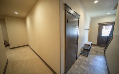 Alders 24 Outpost Dr 18