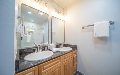 Expedition Station 8614 25