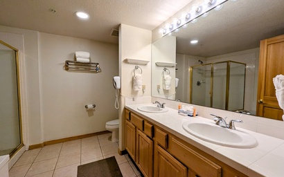 Gateway Lodge 5030 18