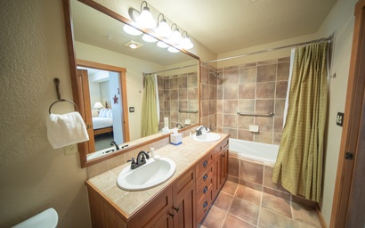 Red Hawk Townhomes 2333 21