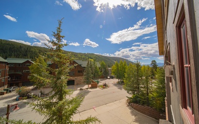 Expedition Station 8593 21