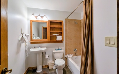 Red Hawk Lodge 2264 21