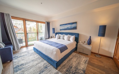 Gateway Lodge 5074 11