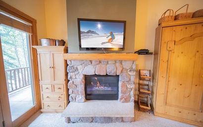 Arapahoe Lodge 8105 5