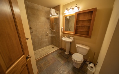 Red Hawk Lodge 2269 15