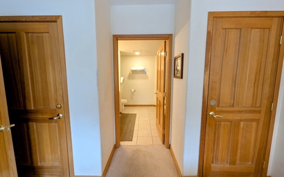Gateway Lodge 5030 12