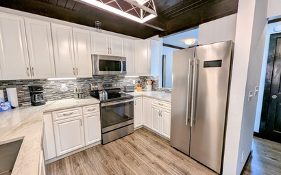 Tennis Townhomes 1323 11