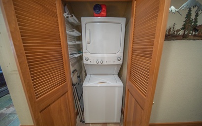 Red Hawk Townhomes 2333 24