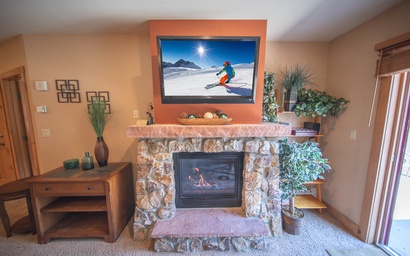 Expedition Station 8589 4