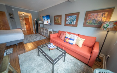 Gateway Lodge 5084 3