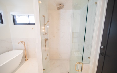 Wolf Rock Home 82 27