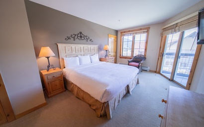 Dakota Lodge 8518 14