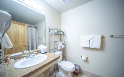 Gateway Lodge 5057 6