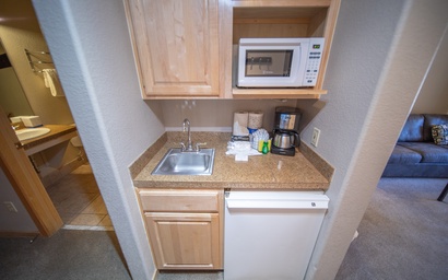 Gateway Lodge 5054 6